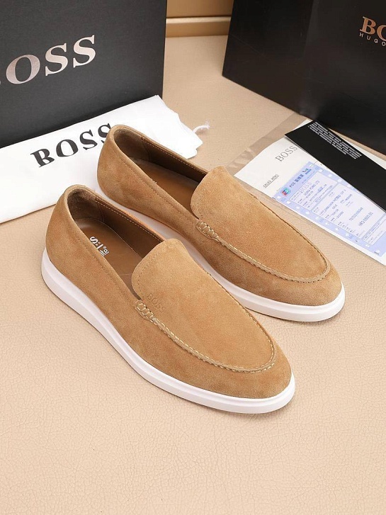 Замшевые лоферы Hugo Boss embossed logo - Beige