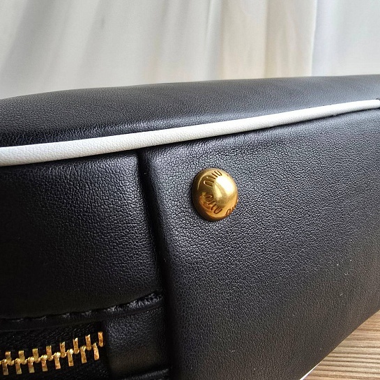 Кожаная сумка тоут MIU MIU Beau 29x14 см - Black