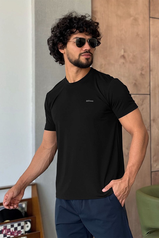 Мужская чёрная футболка Kiton