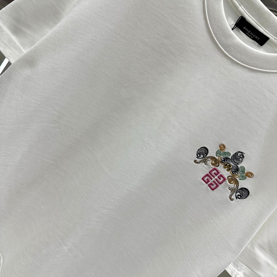 Белая оверсайз футболка Givenchy Premium