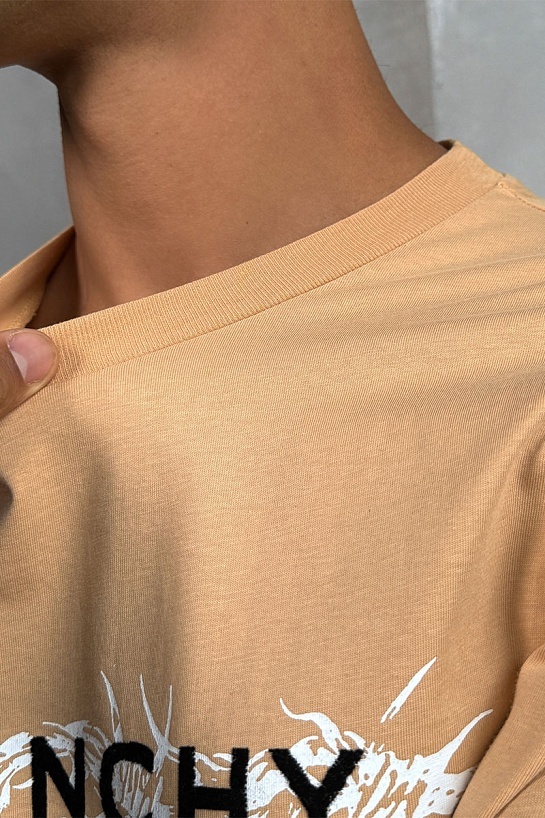 Бежевая оверсайз футболка Givenchy Barbed Wire-print