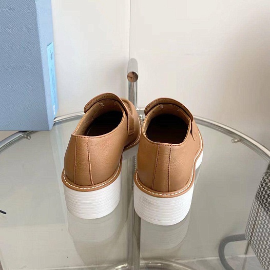 Женские кожаные лоферы Prada Premium - Brown   
