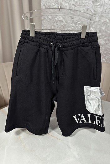 Чёрные шорты Valentino Bermuda   