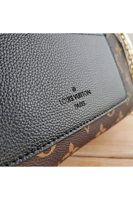 Женская кожаная сумка Louis Vuitton Marceau Monogram 25x15 см