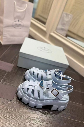 Женские кожаные сандалии Prada Monolith Fisherman - Blue   