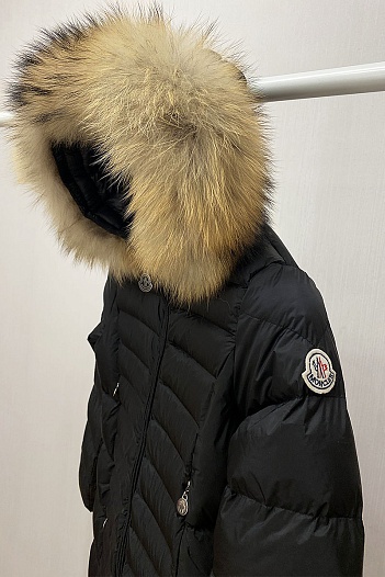 Женская брендовая парка Moncler чёрного цвета   