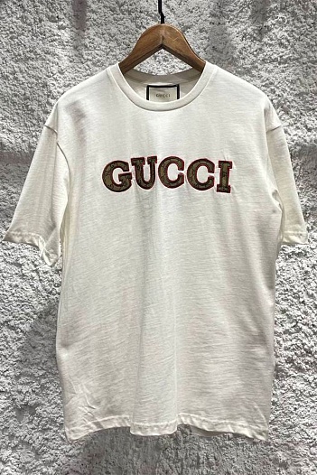 Брендовая оверсайз футболка Gucci белого цвета   