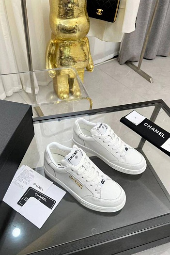 Женские кожаные кеды Chanel - White   