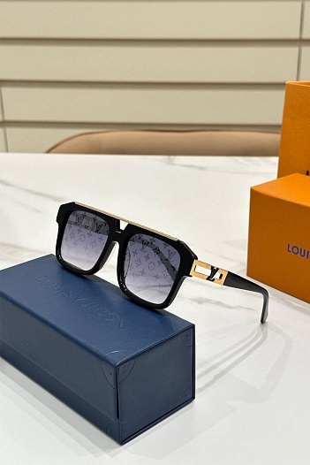 Солнцезащитные очки Louis Vuitton чёрного цвета   