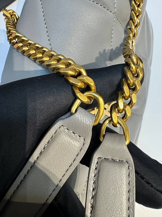 Кожаная сумка Yves Saint Laurent LouLou premium 28x17x9 см