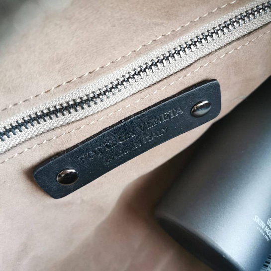 Кожаная косметичка Bottega Veneta 28x16x13 см