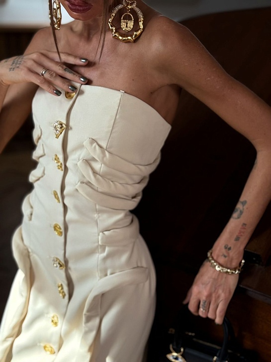 Женское платье белого цвета Schiaparelli