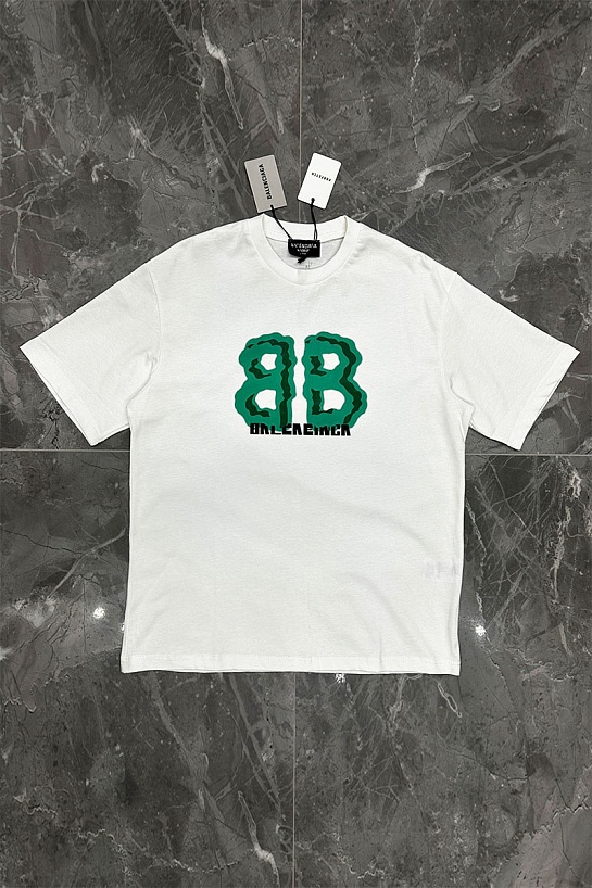Белая оверсайз футболка Balenciaga logo print