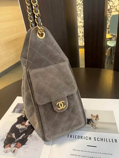 Замшевая сумка Chanel 30x30 см   