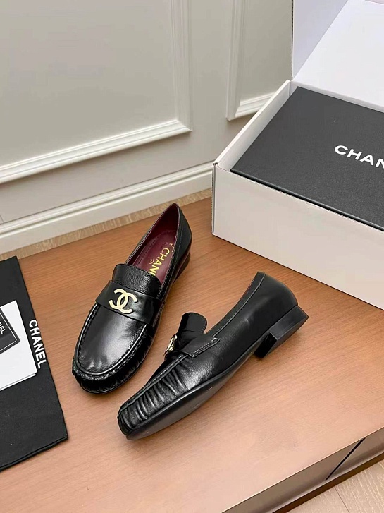 Женские кожаные лоферы Chanel premium