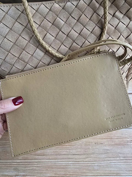 Замшевая сумка Bottega Veneta 35x24 см - Beige