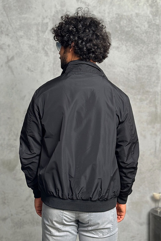 Мужская ветровка Tommy Hilfiger чёрного цвета