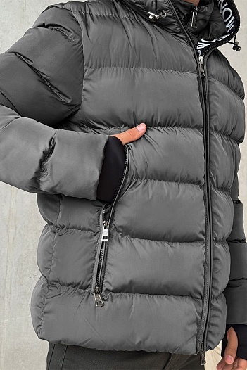 Утеплённая куртка цвета антрацит Moncler logo-patch   