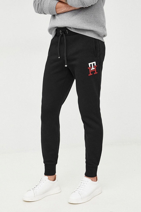 Чёрные спортивные штаны Tommy Hilfiger essential monogram