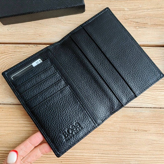 Кожаная обложка для паспорта Hugo Boss