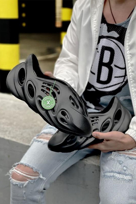 Кроссовки Adidas Yeezy Foam Runner - Black