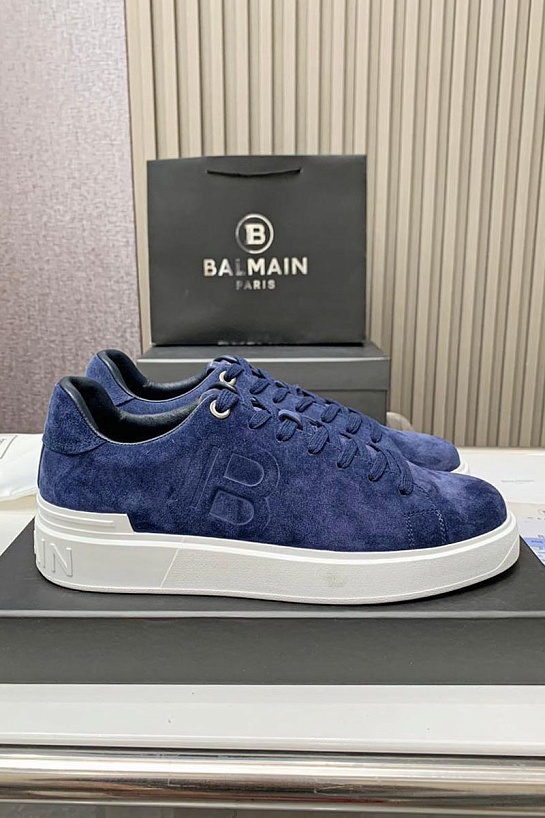 Замшевые кроссовки Balmain синего цвета