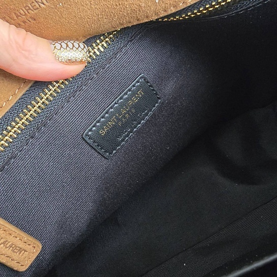 Замшевая сумка Yves Saint Laurent 28x19 см