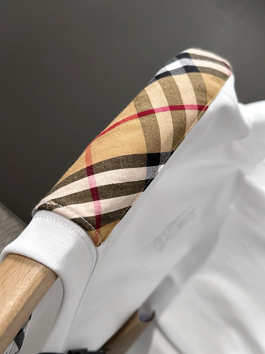 Футболка белого цвета Burberry Premium