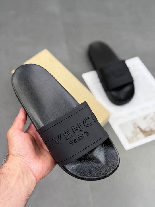 Мужские шлёпанцы Givenchy Paris
