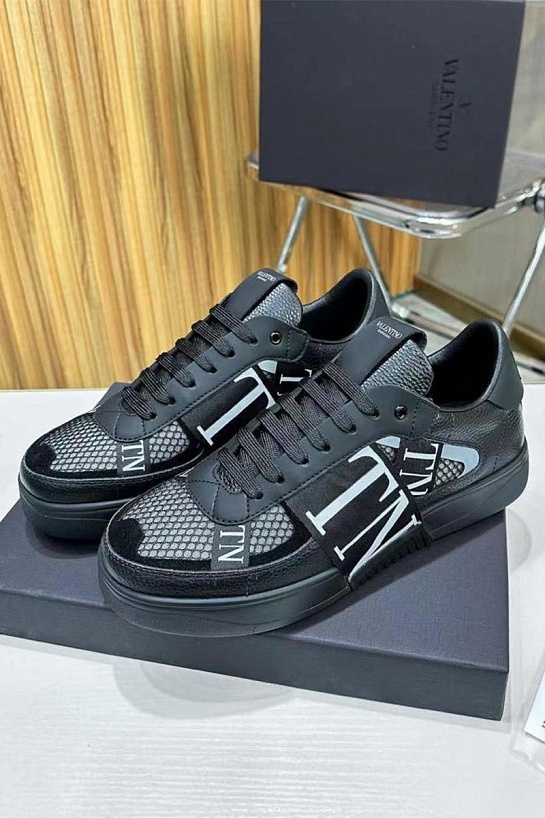 Кожаные кроссовки Valentino low-top - Black