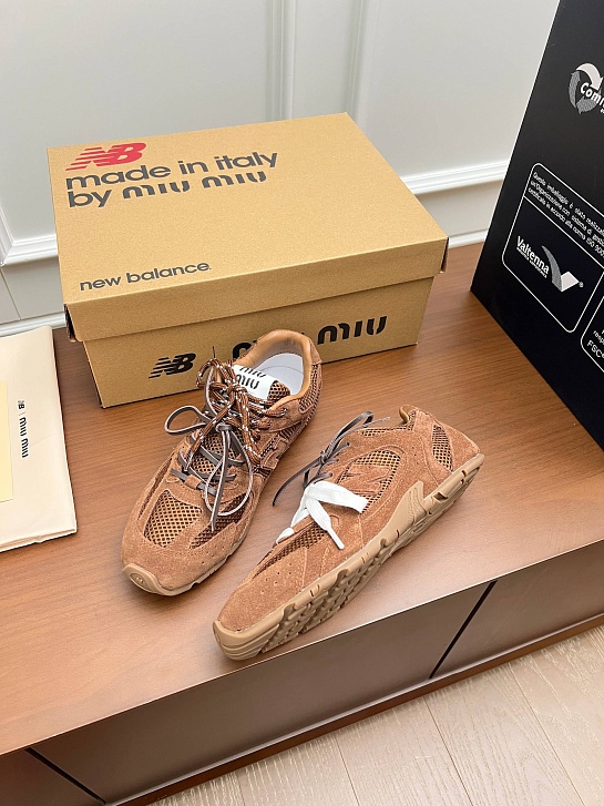 Женские кроссовки New Balance x Miu Miu 530 SL premium