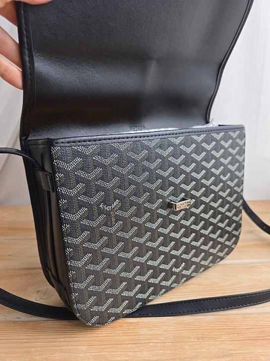 Кожаная сумка Goyard Belvedere MM 27x21 см
