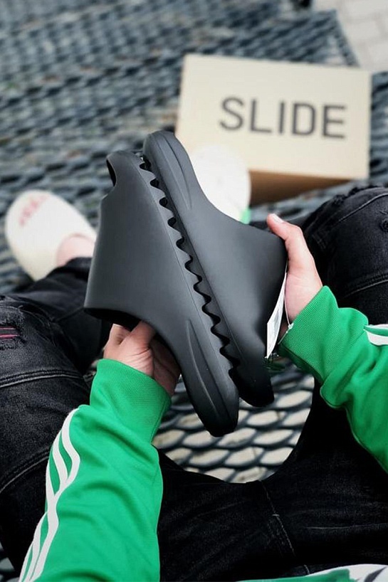 Шлепанцы Adidas Yeezy Slide - Core Black
