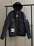 Женская чёрная куртка Chanel