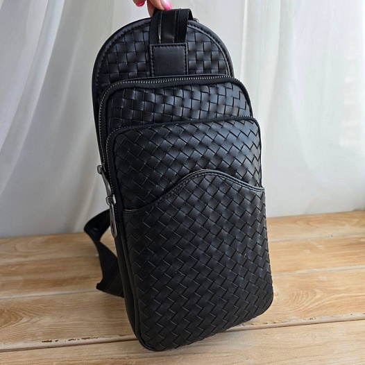 Кожаная сумка Bottega Veneta Intrecciato sling 27x15 см - Black   