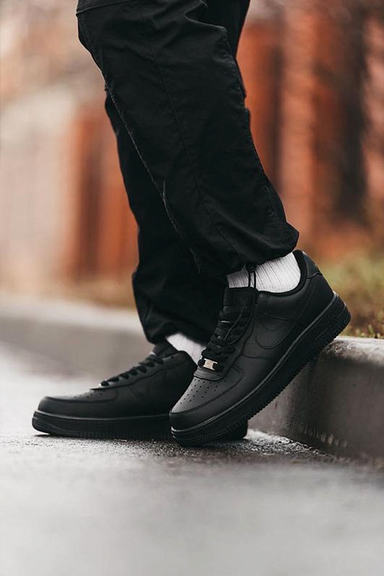 Кроссовки Nike Air Force 1 Low "Triple Black"