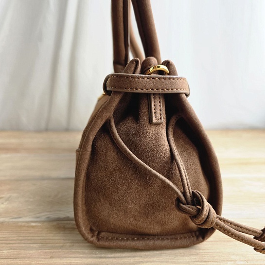 Замшевая сумка Prada Bonnie medium 32x14 см