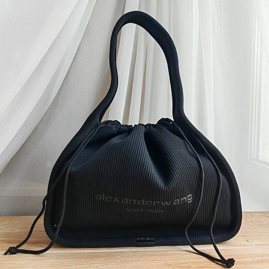 Чёрная сумка-хобо Alexander Wang 37x30 см   