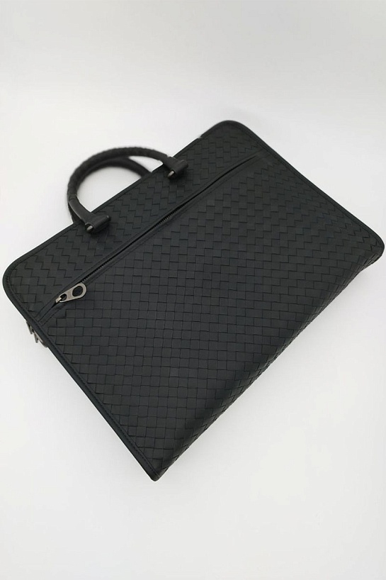 Кожаная сумка чёрного цвета Bottega Veneta 40x30 см
