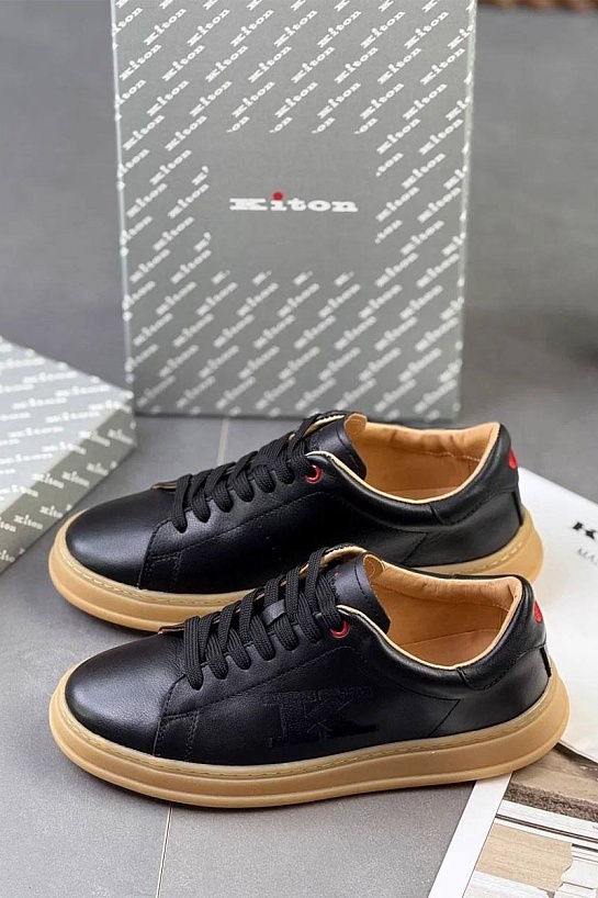 Кожаные кроссовки Kiton чёрного цвета