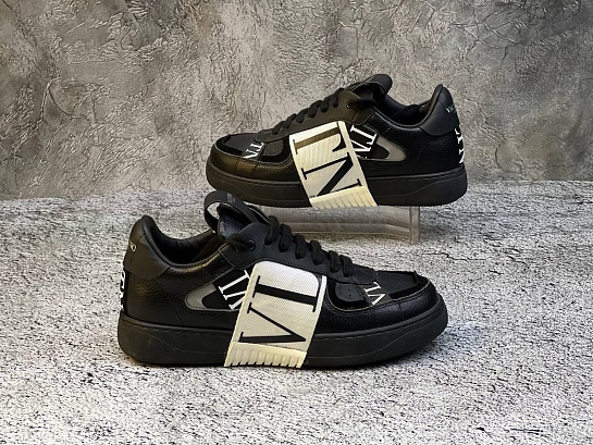 Женские кожаные кроссовки Valentino Gavani