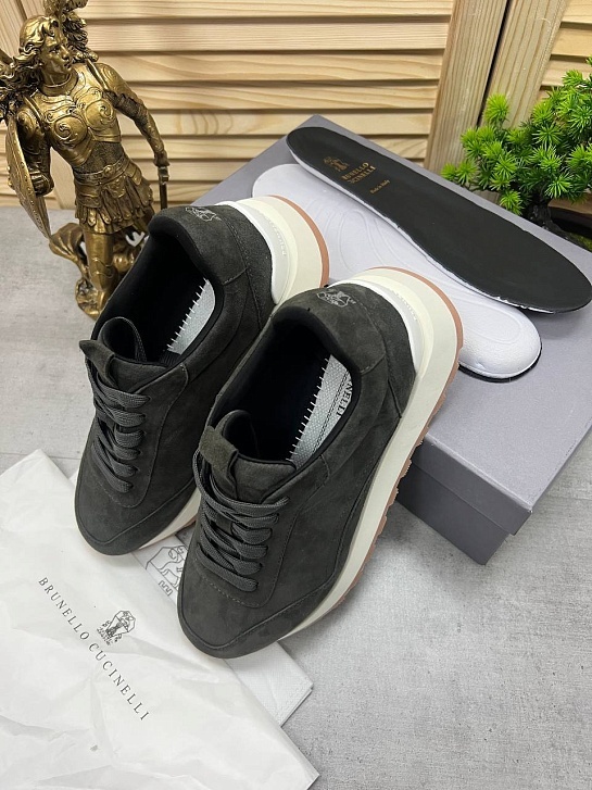 Замшевые кроссовки Brunello Cucinelli серого цвета