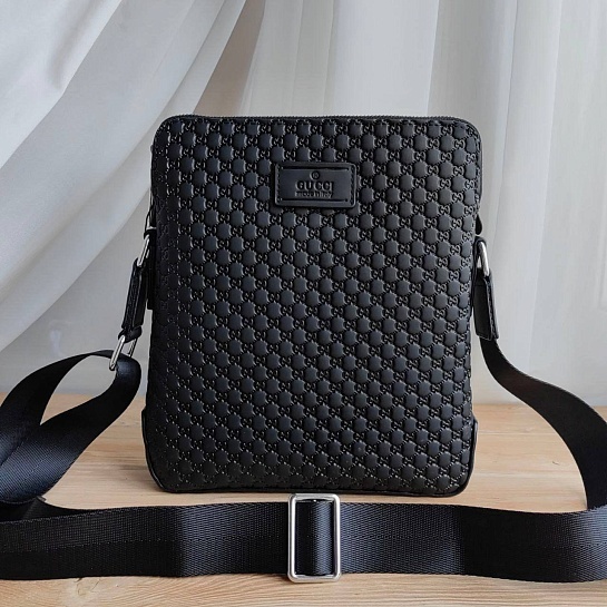 Кожаная сумка Gucci GG Supreme 28х24 см