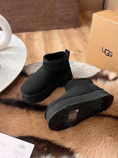 Женские ботинки UGG Classic Ultra Mini Platform - Black   