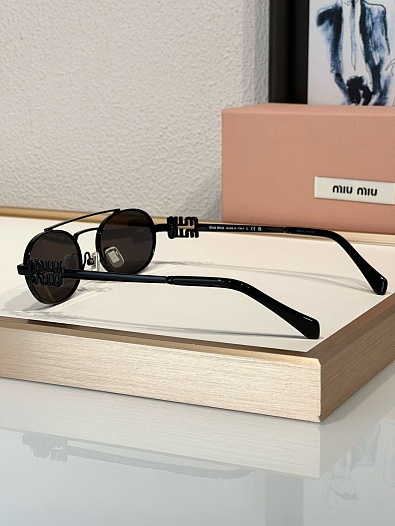 Женские солнцезащитные очки MIU MIU Oval   