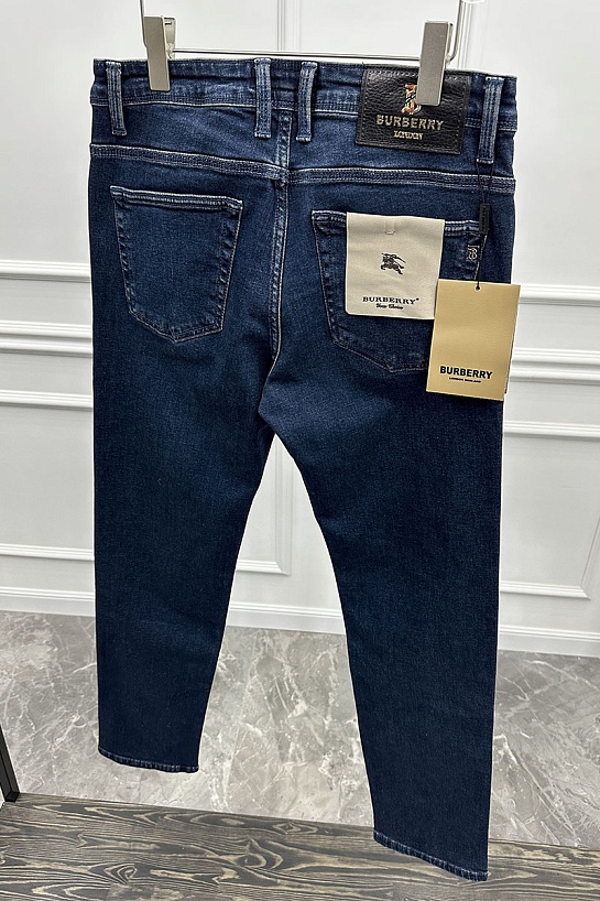 Джинсы тёмно-синего цвета Burberry regular fit