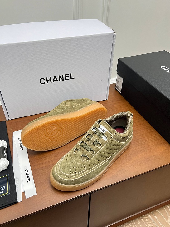 Женские замшевые кроссовки Chanel premium