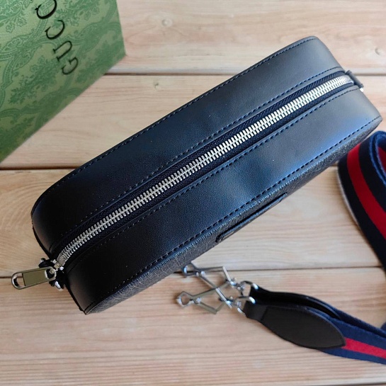 Сумка-мессенджер Gucci GG Supreme 23x15 см