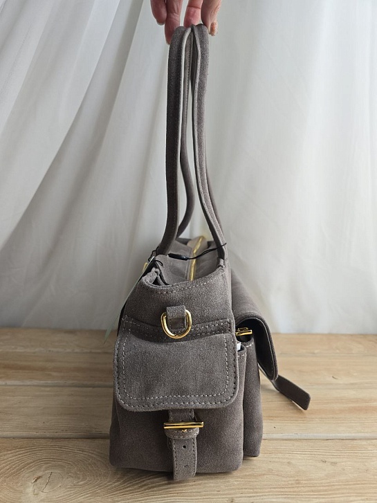 Замшевая сумка Prada 30x16 см