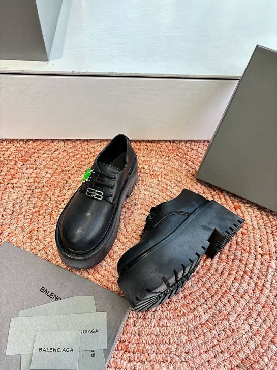 Женские кожаные ботинки Balenciaga Strike Platform Derby premium